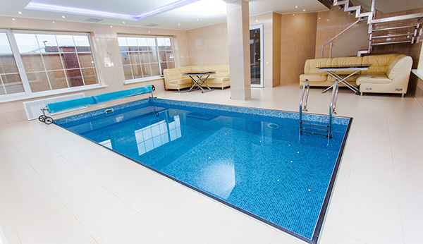 室內泳池濕度過高怎么辦？松井泳池除濕機為您解憂