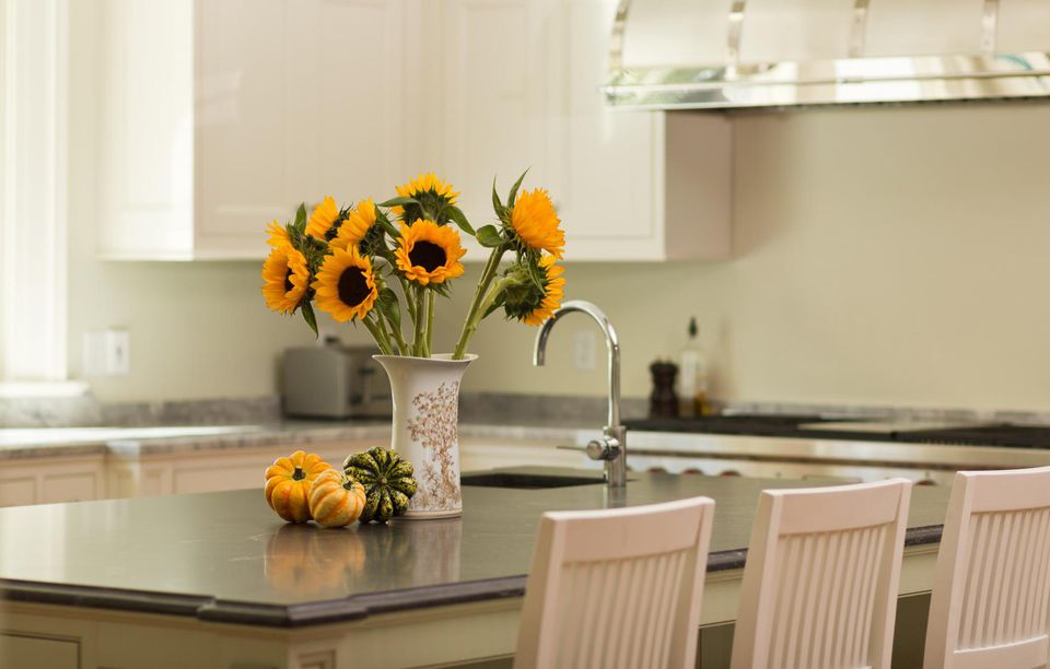 你家里的環境是太干燥還是太潮濕？除濕機控濕防潮