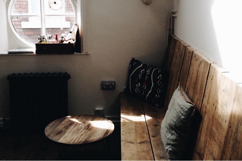 氣候潮濕，家里怎樣防霉 家用防潮空氣凈化除濕機